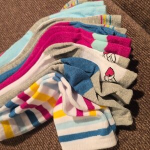 THEREABOUTS GIRLS COLORFUL ANKLE SOCKS BUNDLE SIZE LARGE GIRLS SHOE SIZE 4-10